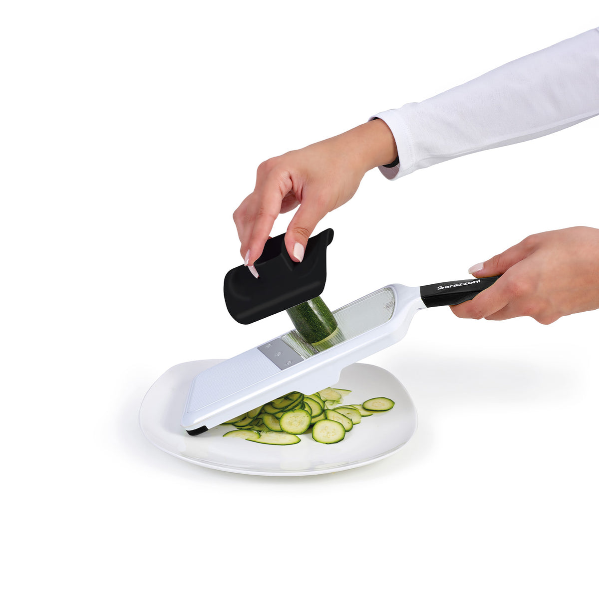 mandoline with adjustable blade 